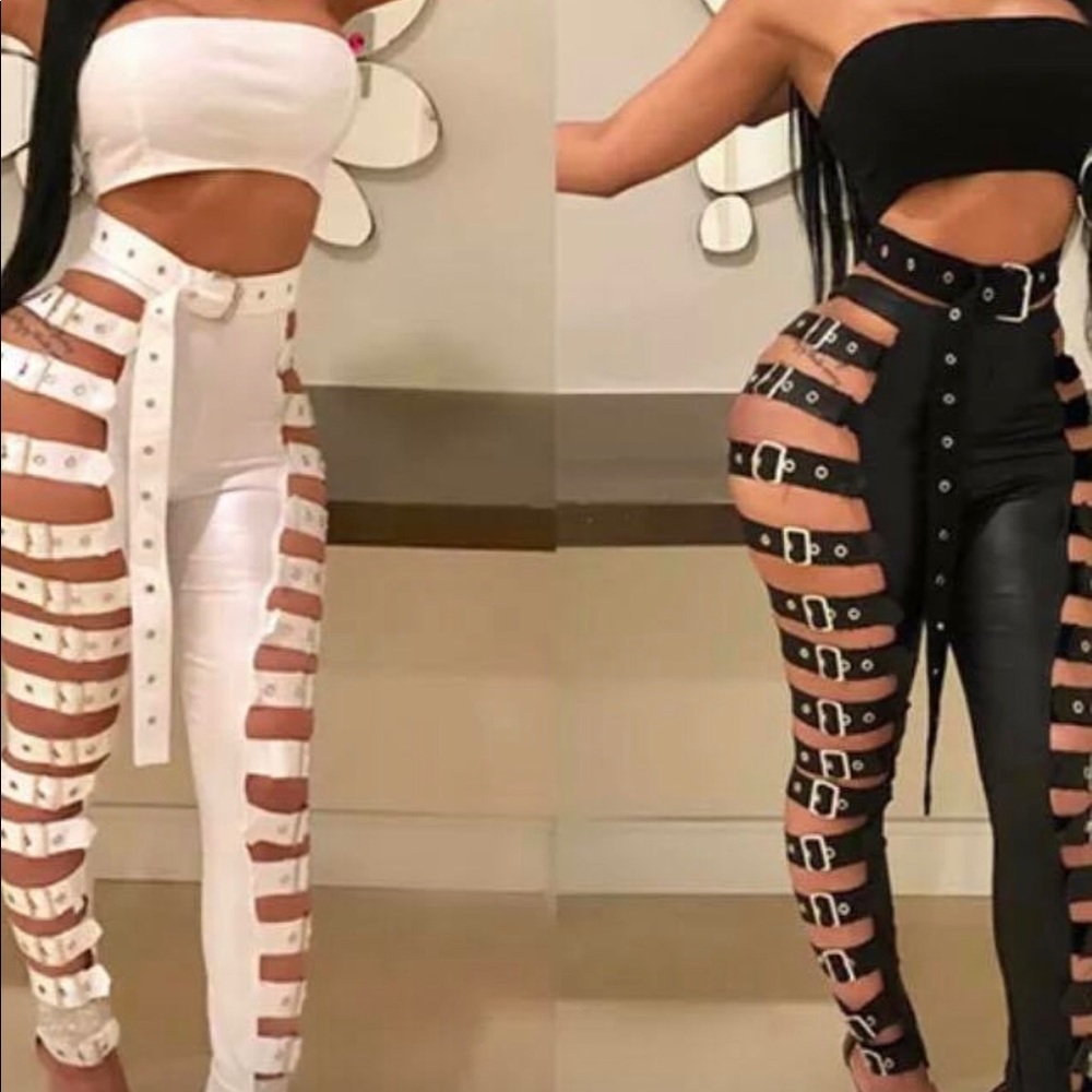 These beautiful clasps up side, (both sides)